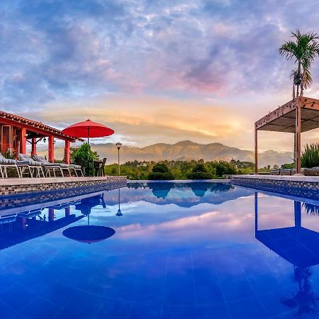 Hotel Campestre Solar De La Luna Albania  Extérieur photo