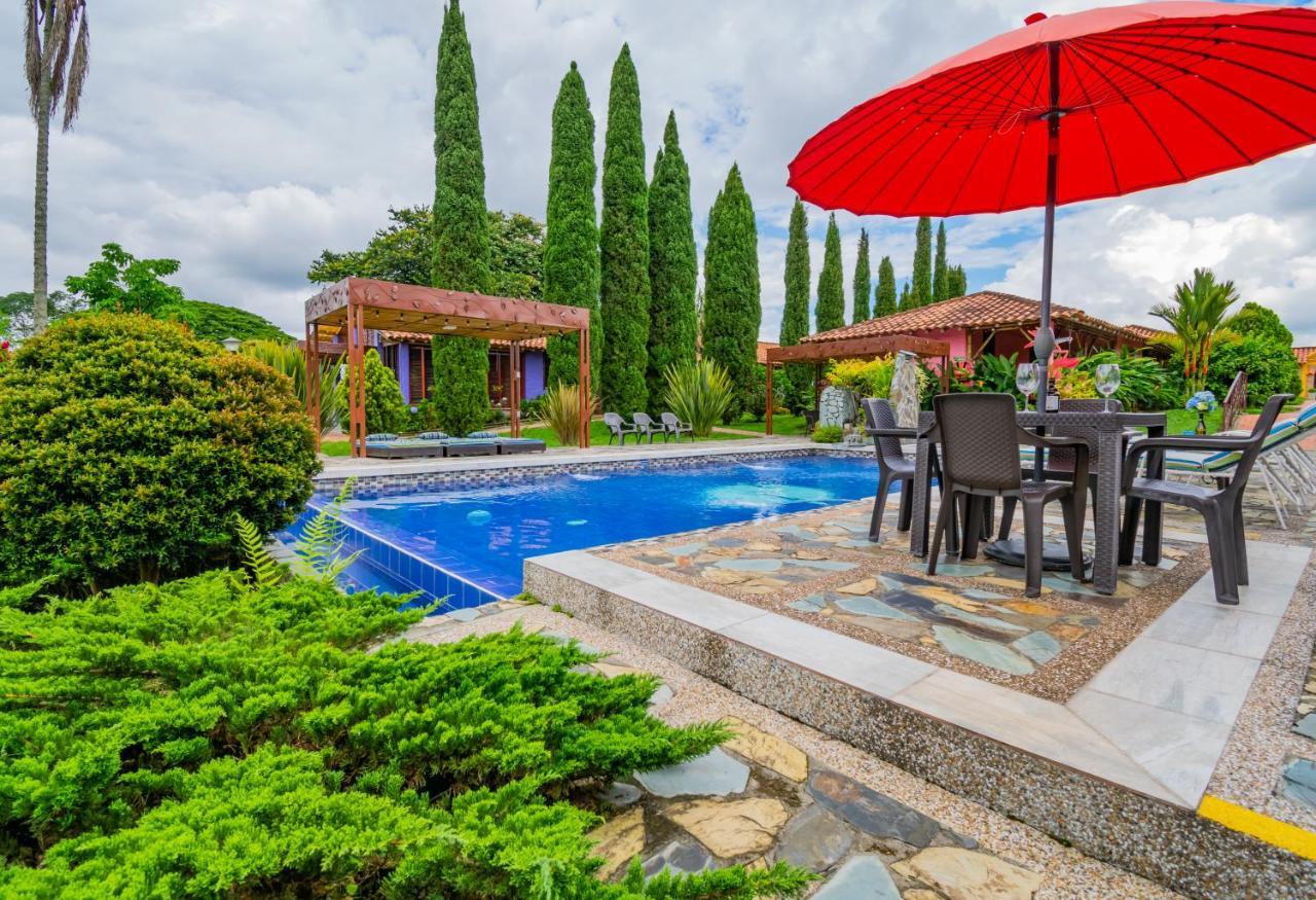 Hotel Campestre Solar De La Luna Albania  Extérieur photo