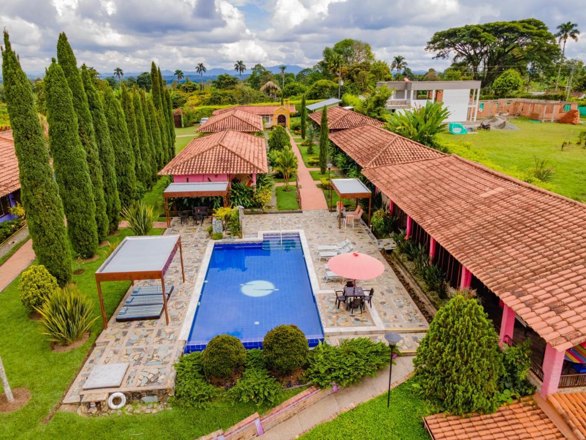 Hotel Campestre Solar De La Luna Albania  Extérieur photo