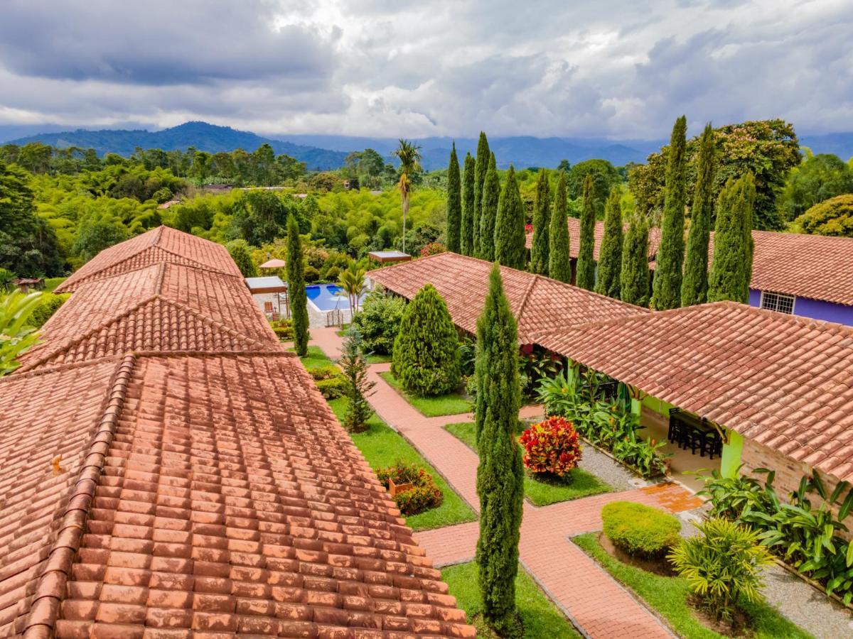 Hotel Campestre Solar De La Luna Albania  Extérieur photo