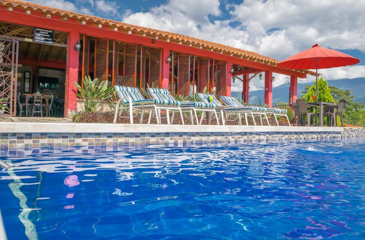 Hotel Campestre Solar De La Luna Albania  Extérieur photo