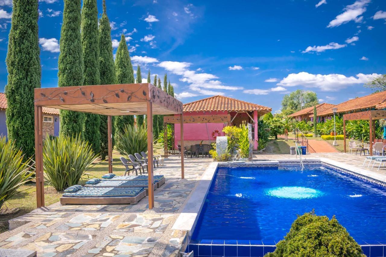 Hotel Campestre Solar De La Luna Albania  Extérieur photo