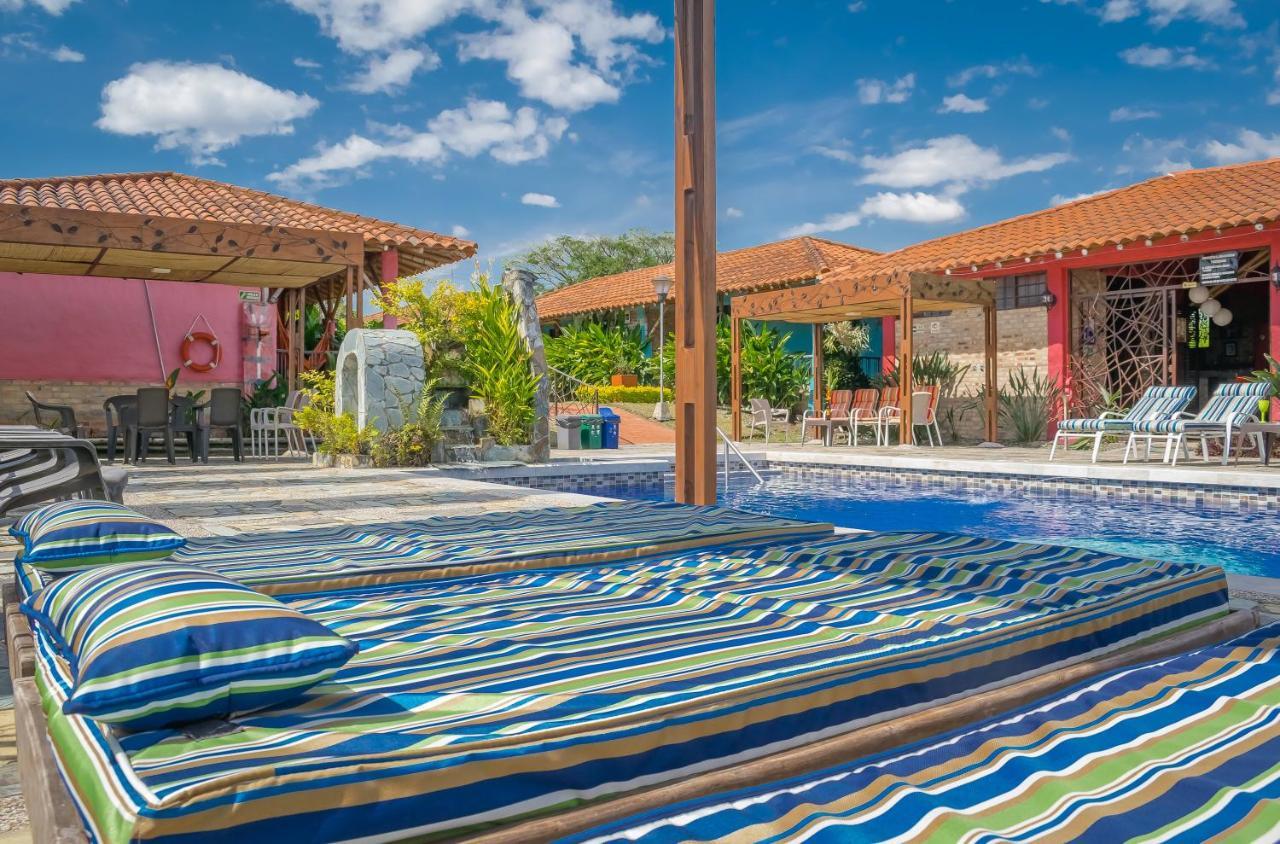Hotel Campestre Solar De La Luna Albania  Extérieur photo
