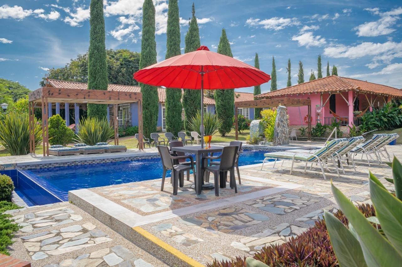 Hotel Campestre Solar De La Luna Albania  Extérieur photo