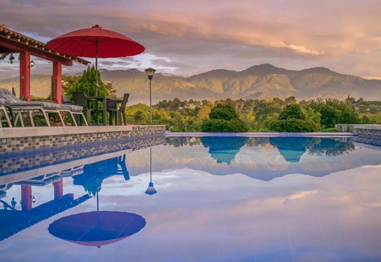 Hotel Campestre Solar De La Luna Albania  Extérieur photo